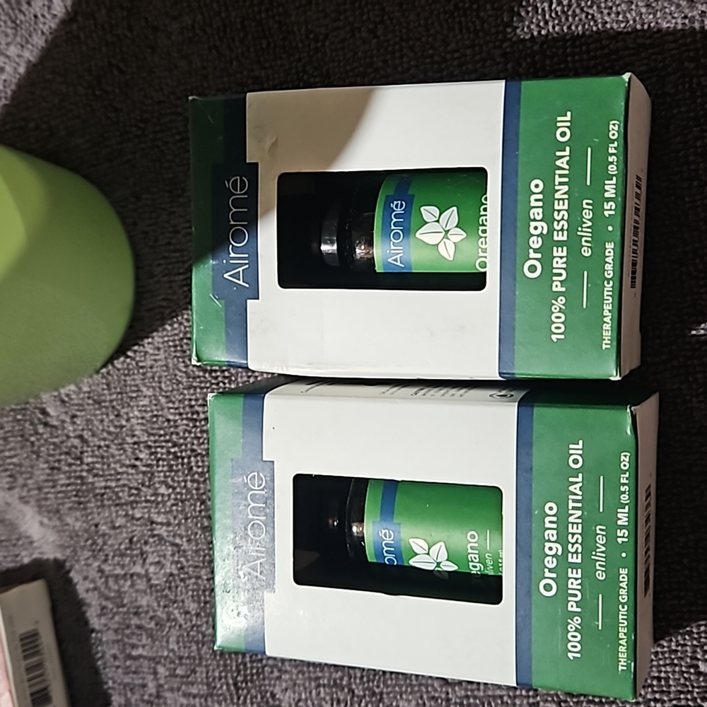 Essential oil, oregano scent